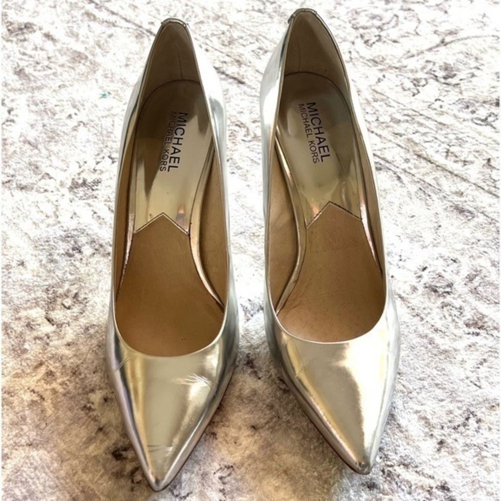 Michael Kors silver pumps